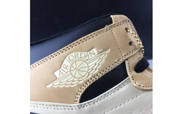 WMNS Fossil AH7389-003 AH7389-003 Air Jordan 1 Premium High Mushroom 0408